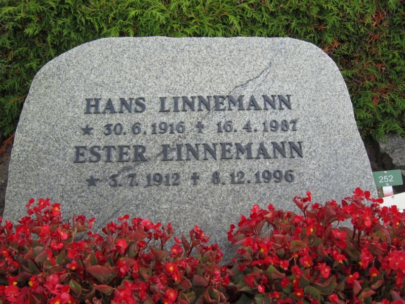 Ester Linnemann .JPG